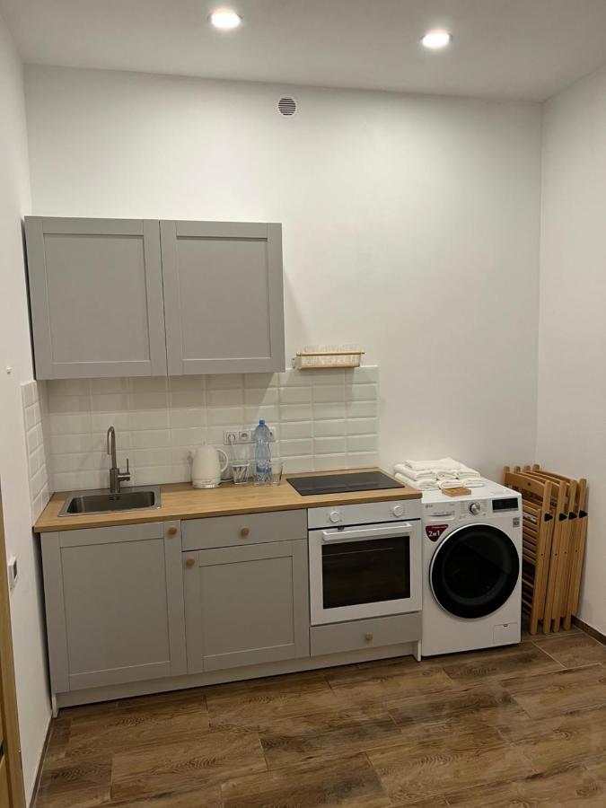 Paris Apartments Катовице Екстериор снимка